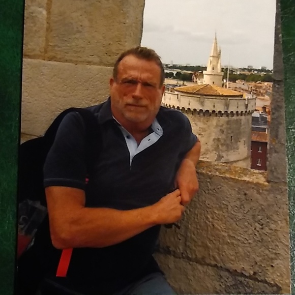 Posh Ambassador, Mel - Picture 6 of 12